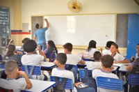 Dia dos professores é feriado? Entenda origem e veja como será expediente nas escolas