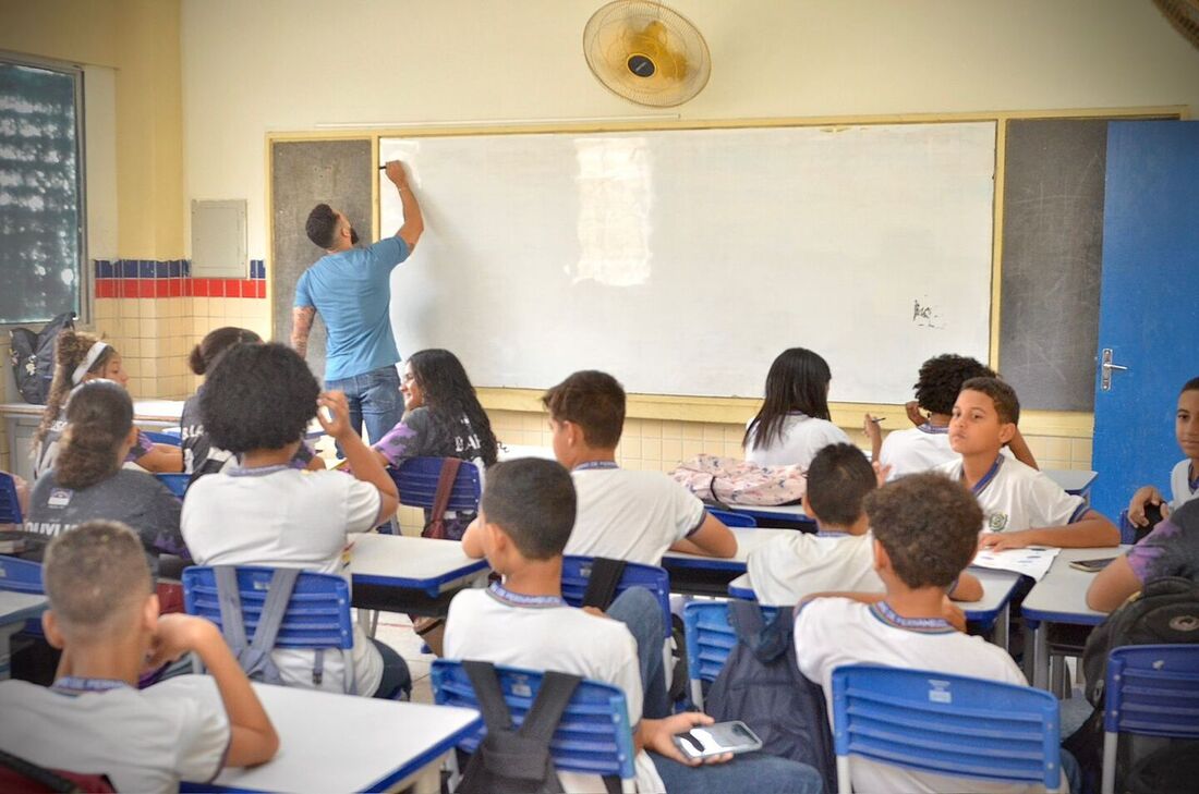 Secretaria de Educação de Pernambuco define para 5 de fevereiro início do próximo ano letivo